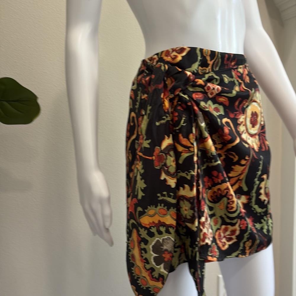 Zara Black and Orange Floral Mini Skirt - Picture 9 of 10